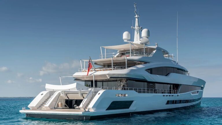 Superyacht SANTOSHA - Photo © Heesen Yachts