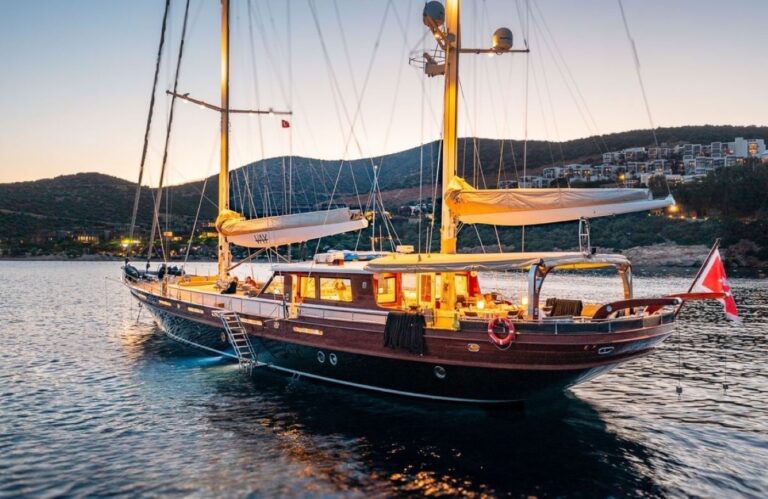 Superyacht VAY