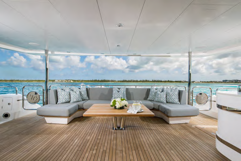 Aft Deck Seating