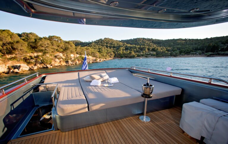 Upper deck sun pads