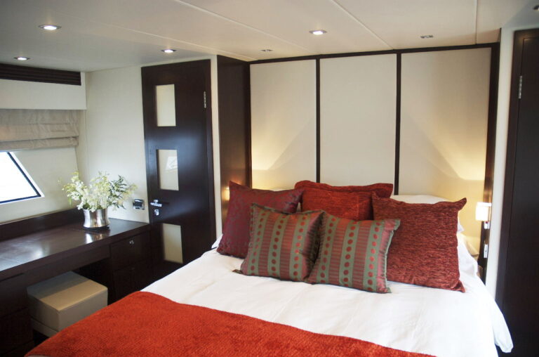 Twin Palms I - VIP CABIN