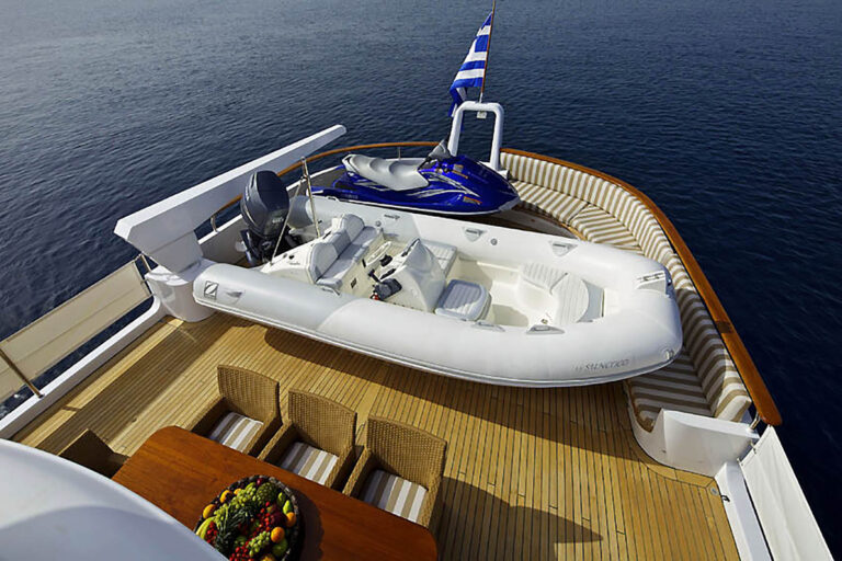 Upper Deck