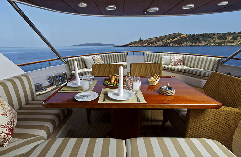 Upper Deck Alfresco