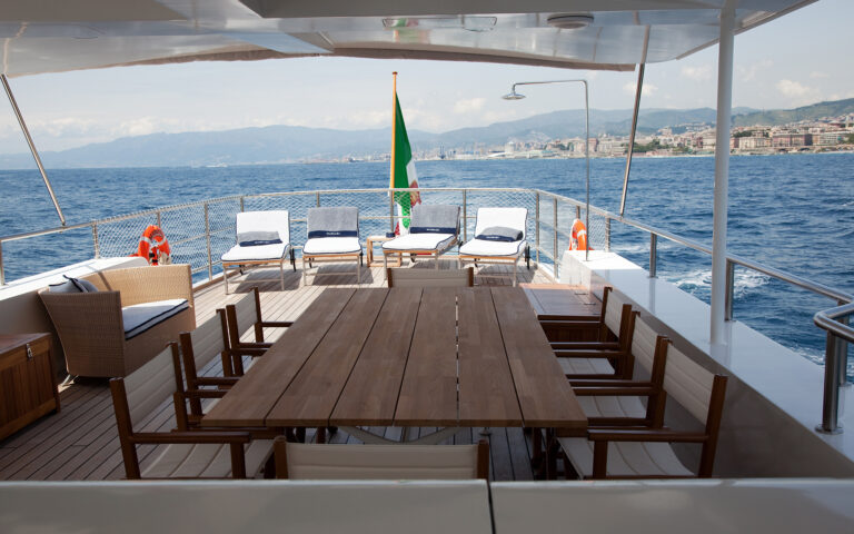 Upper Deck Dining