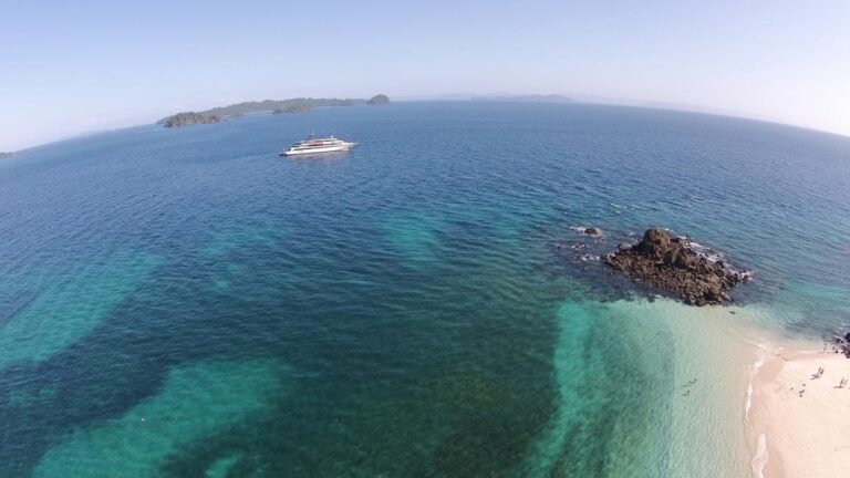 Variety Voyager Cruising