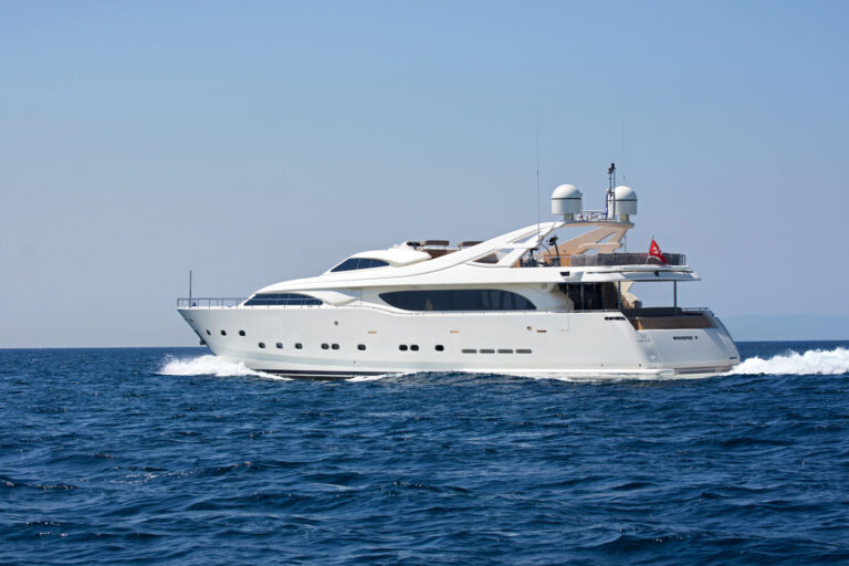 WHISPER V Cruising