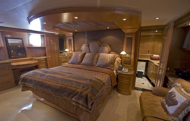 WON BUY LAND - Master Cabin