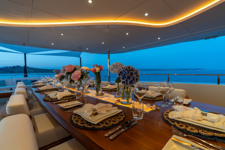 Al Fresco Dining