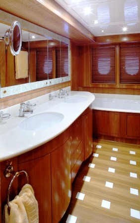 YIALOUSA -  Bathroom
