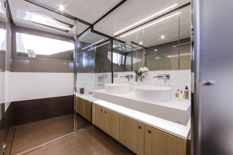 Yacht ALEKSANDRA I - Master ensuite