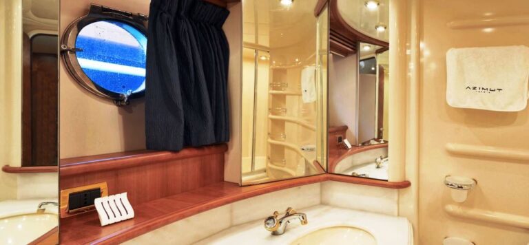 Yacht AZUCENA MARE - Master Ensuite