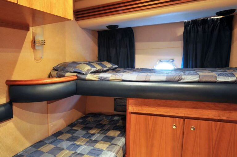 Yacht AZUCENA MARE - Twin cabin