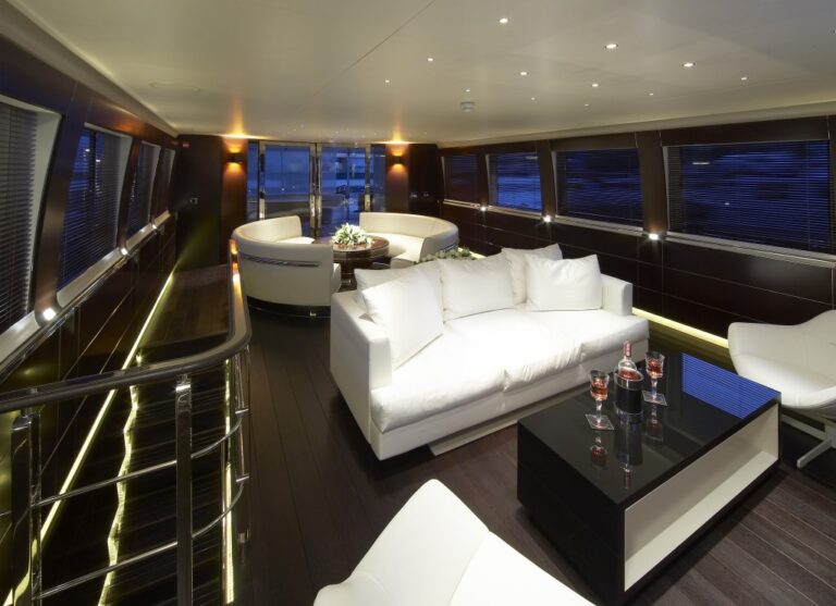 Yacht CYRUS ONE - Salon Seating
