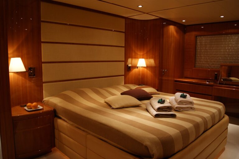 Yacht DILIAS - Master Cabin