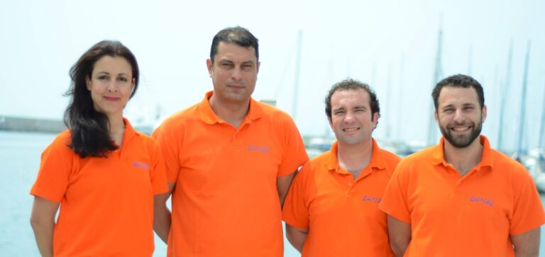 Yacht DILIAS - Your Crew