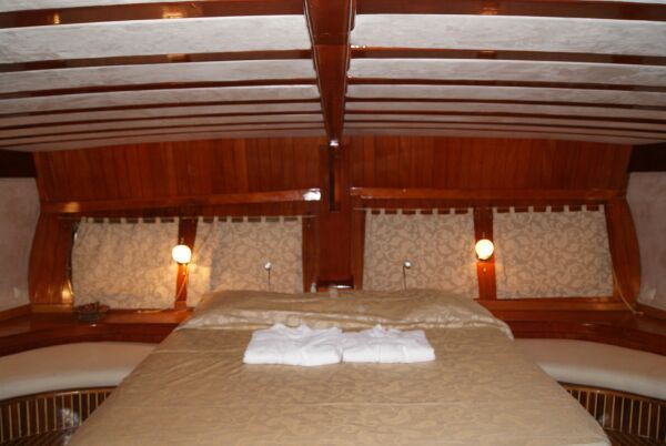 Yacht ELEGANZA - Master Cabin
