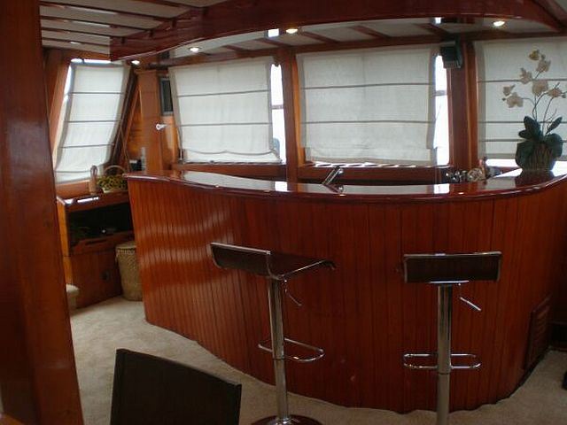 Yacht ELEGANZA - Salon Bar
