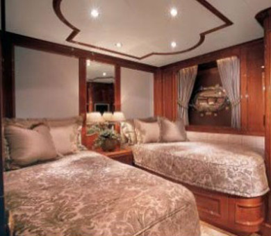 Yacht ENCHANTRESS - Twin Cabin