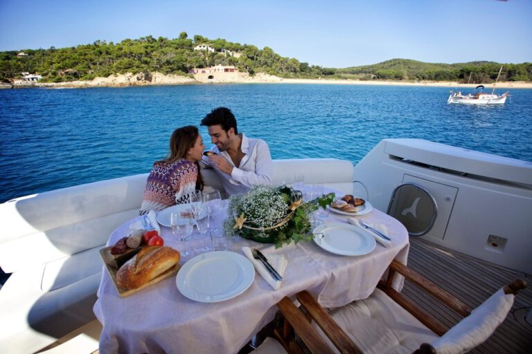 Yacht ESTELADA - Aft Deck