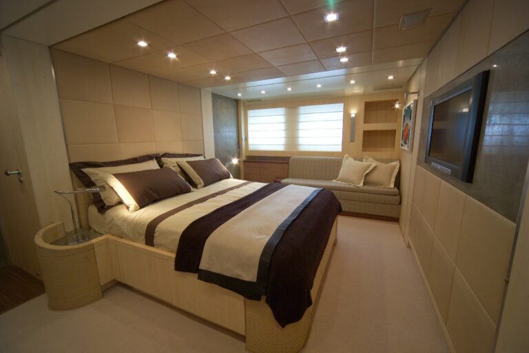 Yacht GEORGE P - Master Cabin