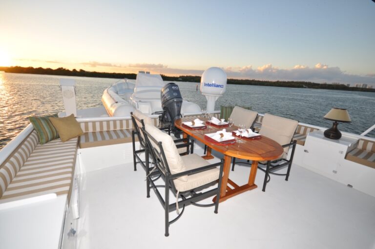 Yacht GOLDEN GIRL - Sundeck Dining