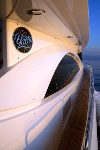 Yacht IN ALL FAIRNESS - Side Deck