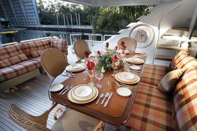 Yacht INDEPENDENCE 2 - Aft Deck Al Fresco Dining