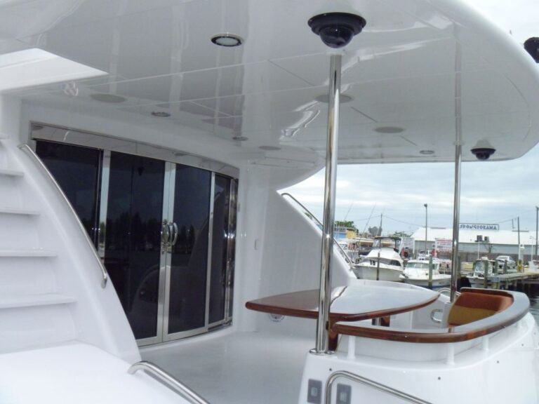 Yacht ISLAND COWBOY -  Aft Deck