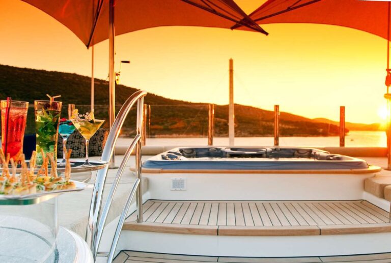 Yacht MARY JEAN II By ISA - Jacuzzi At Sunset