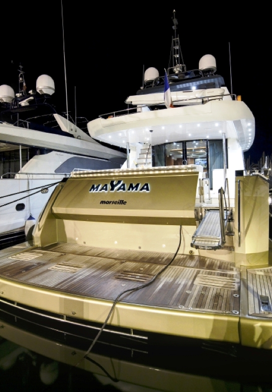 Yacht MAYAMA - Aft View and Swim Platform