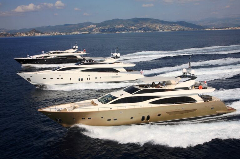 Yacht MAYAMA - Fleet