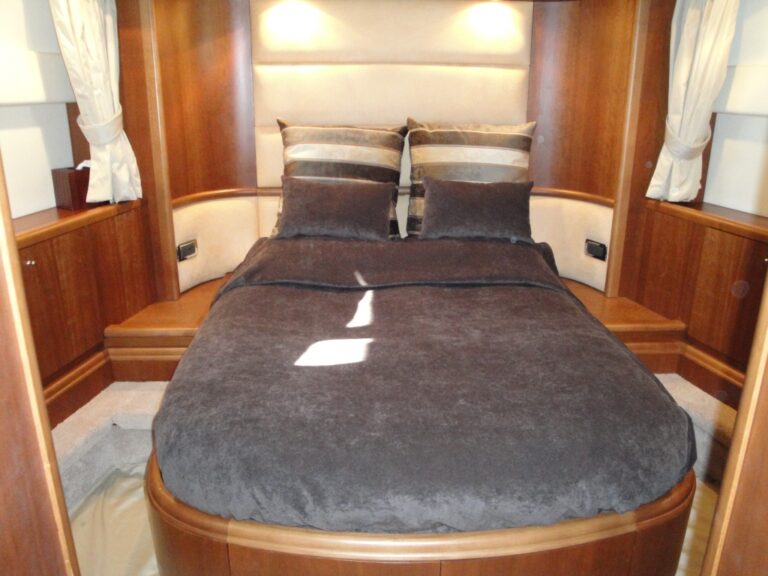 Yacht Mi Champion - VIP Cabin View 2
