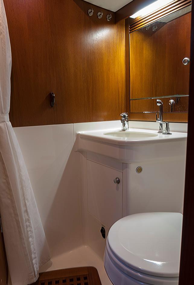 Yacht OLIVIA LEE - Guest Ensuite 2