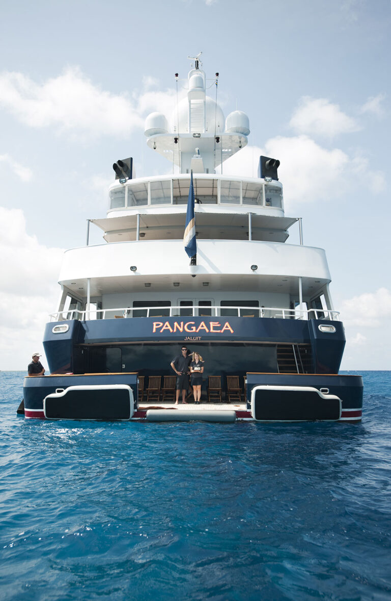 Yacht PANGAEA - Aft View