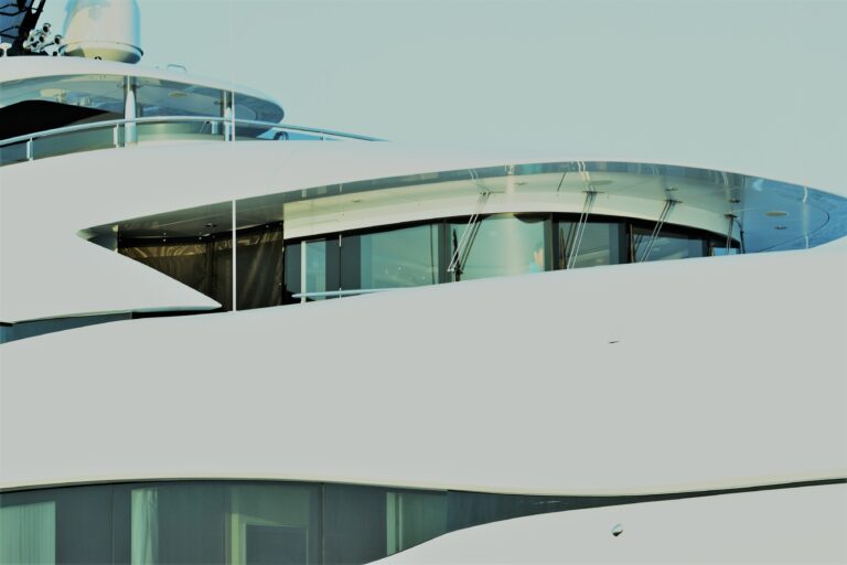 Yacht QUARANTA By Curvelle - Profile Detail