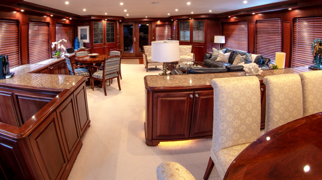 Yacht  REFLECTIONS - Salon and dining view