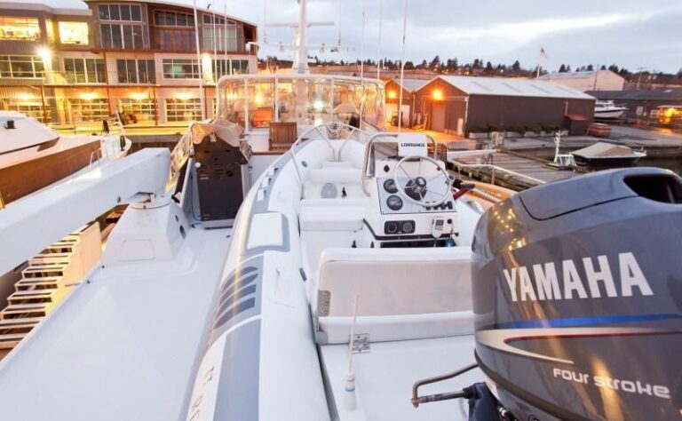 Yacht REFLECTIONS - Tender