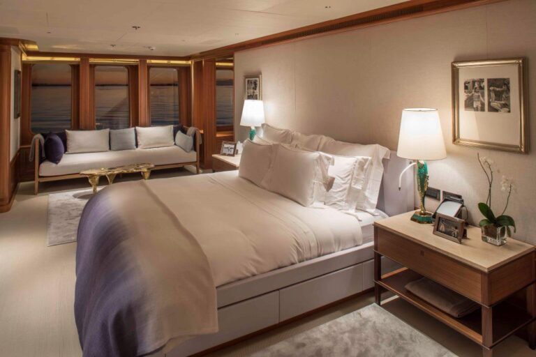 Yacht SAMADHI - Master view