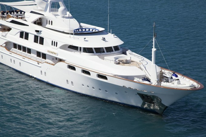 Yacht STARFIRE -  Main