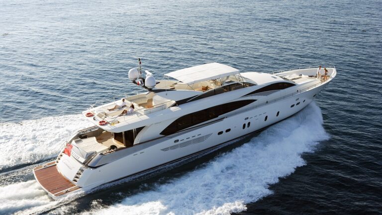 Yacht TETHYS