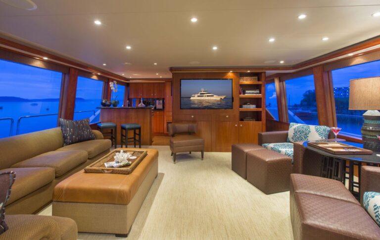 Yacht TRISARA -  Skylounge