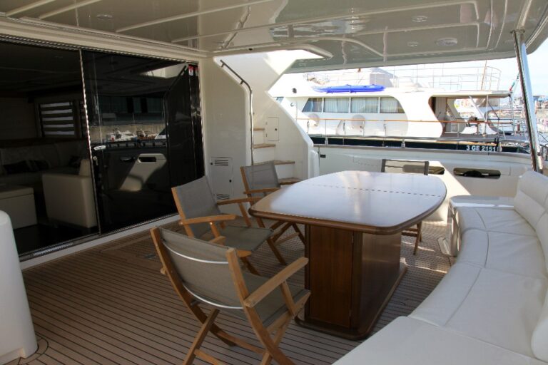 Yacht ULYSSIA - Aft Deck