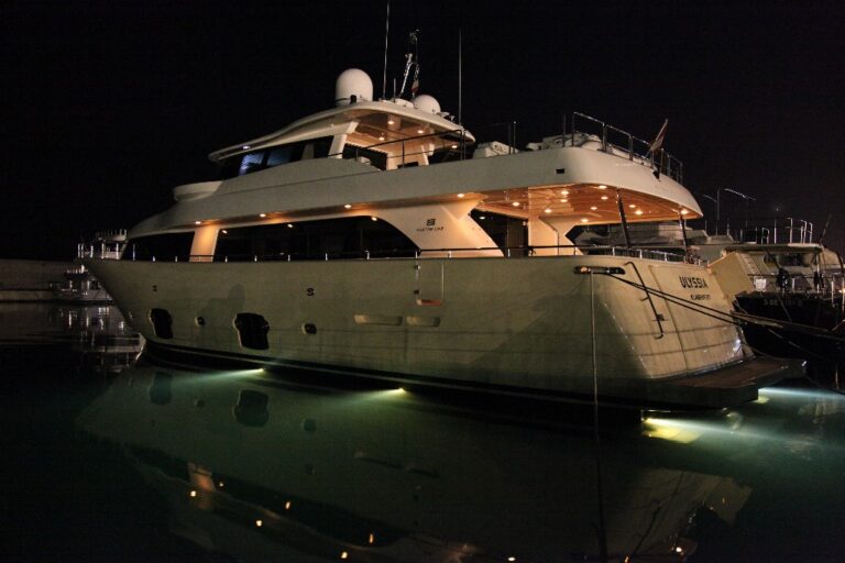 Yacht ULYSSIA - At Night