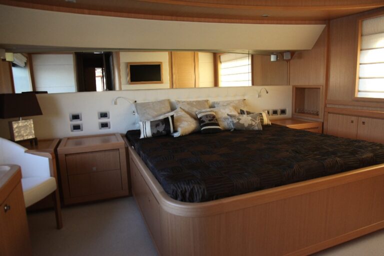 Yacht ULYSSIA - Master Cabin