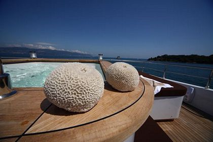 ZALIV III - Sundeck Spa Pool