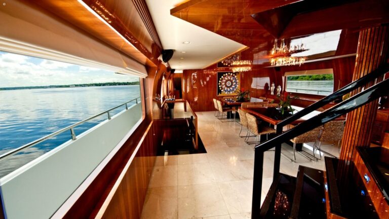 Interior dining