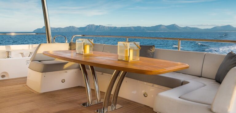 Aft Deck Sistership