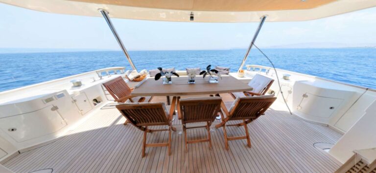 Al Fresco Dining