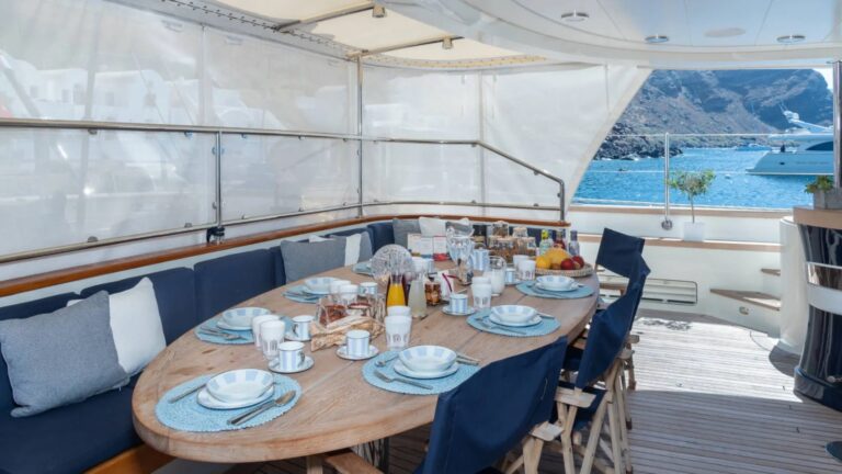 Al Fresco Dining
