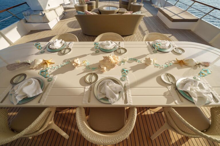 Al Fresco Dining Set Up